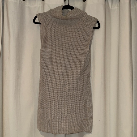 Wilfred Taupe Sleeveless Turtleneck Sweater - Picture 1 of 3